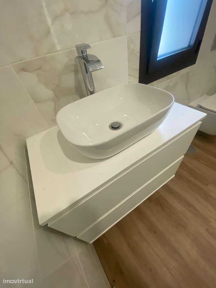 T0+Piso inferior — Sande S. Clemente, Guimarães — 175 000 €-8