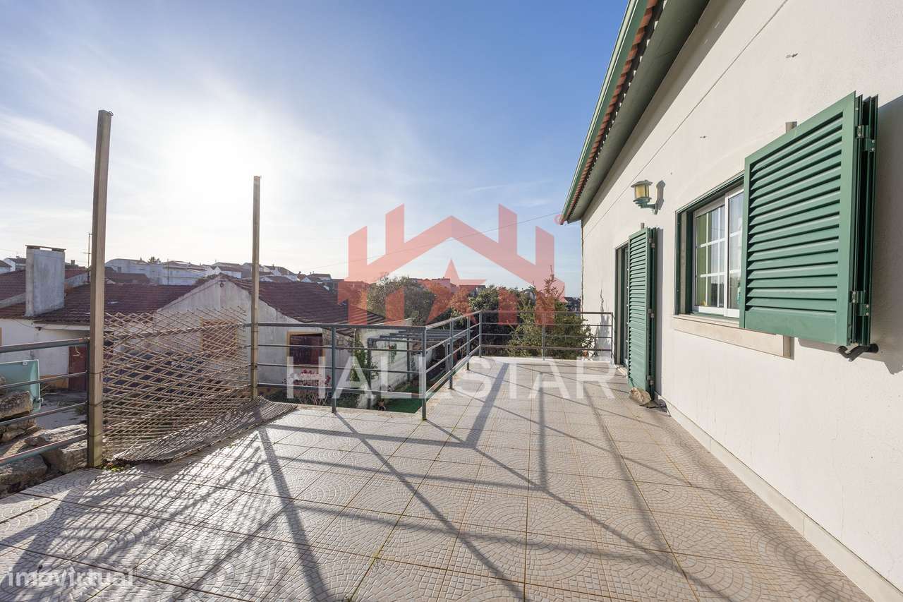 Moradia T3 Isolada / Aquecimento Central / Torre-26