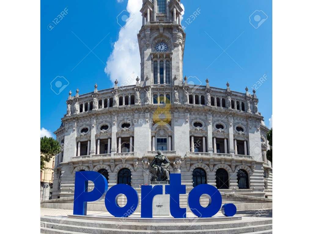 Apartamento T2 no coração da cidade do Porto-10
