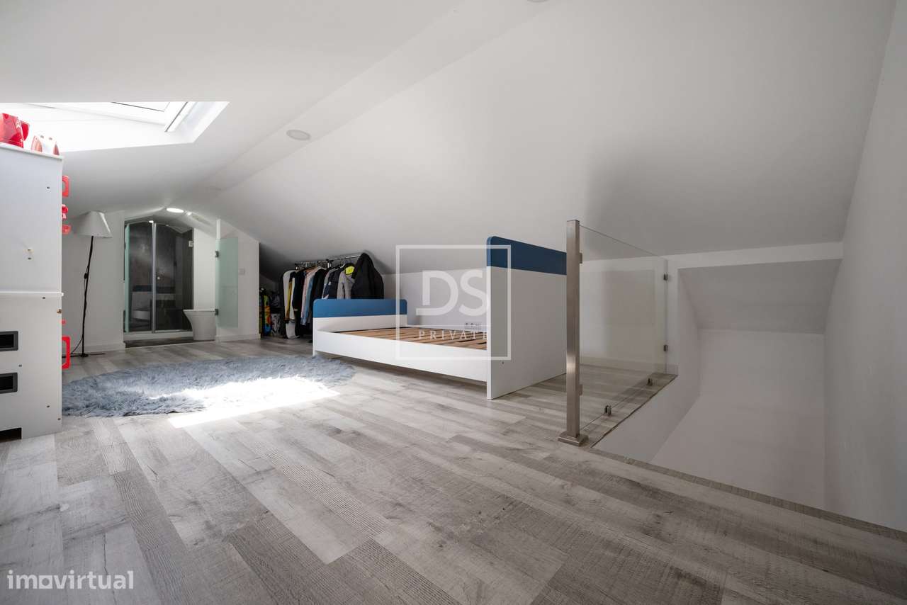 Andar de Moradia Bi-Familiar  T2+1 no Seixal – Conforto, Modernidade e-18