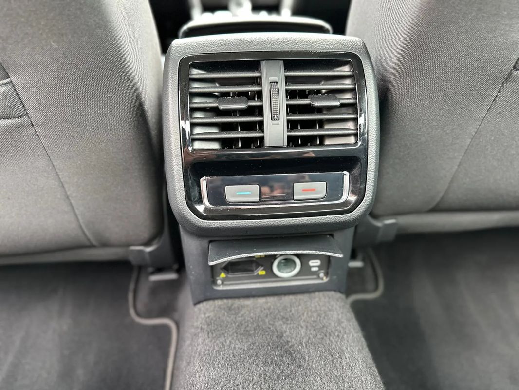 Volkswagen Passat 1.4 TSI Plug-In-Hybrid DSG GTE - 32