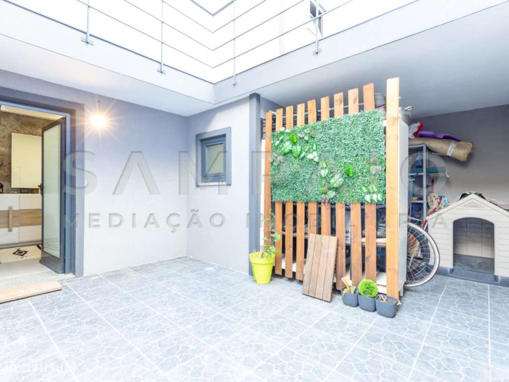 Moradia T2 - Valbom - C/ Nova!-0