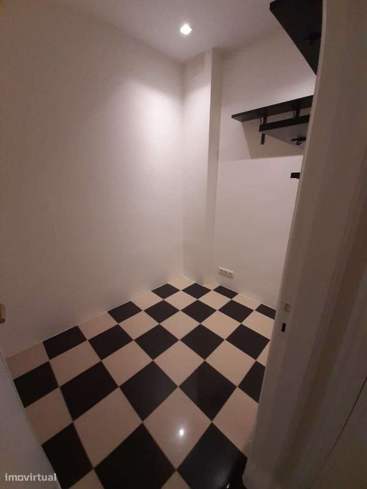 Apartamento T3 renovado centro do Porto - Grande imagem: 5/16