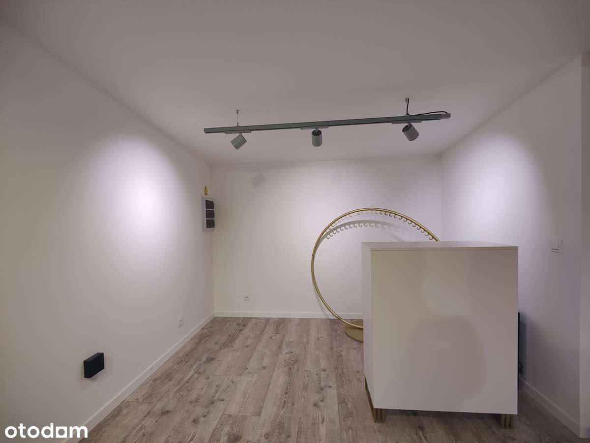 Na sprzedaż budynek usługowy po remoncie-Osiedle Legionów-5