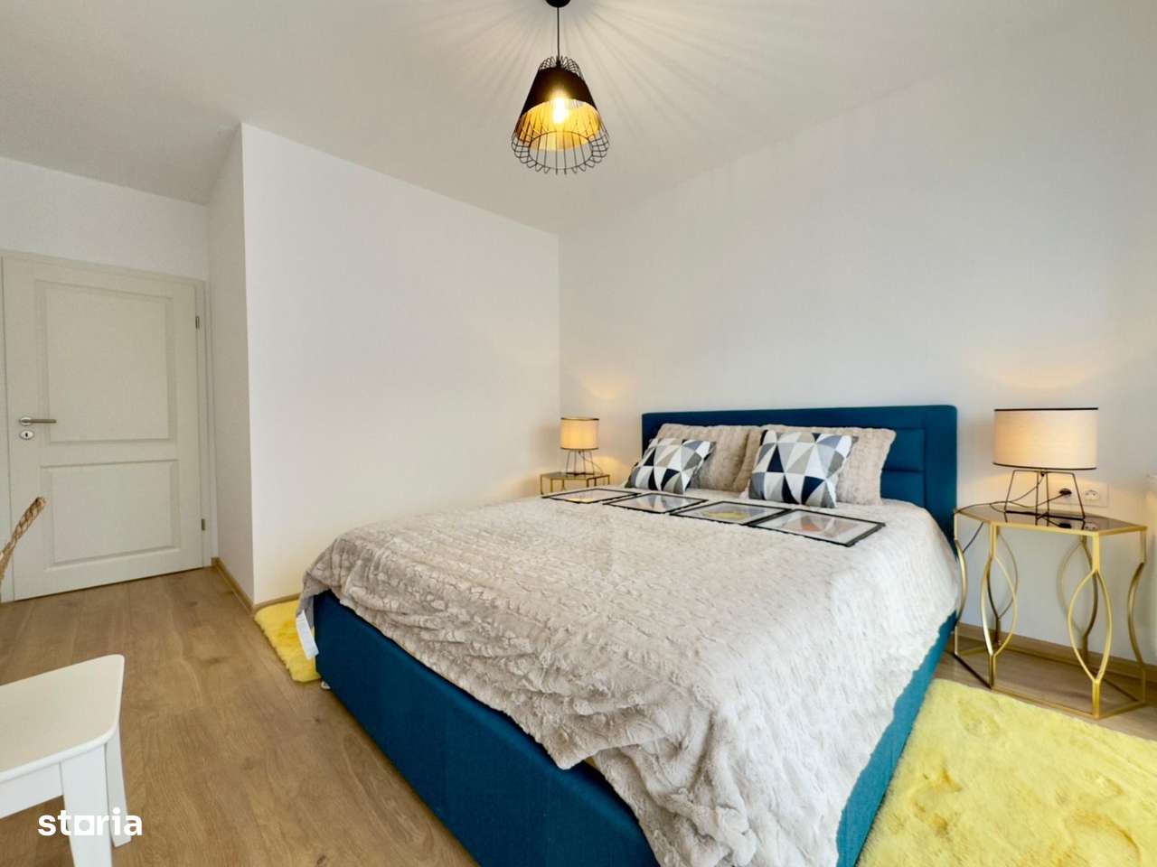 Apartament 3 camere de vanzare- Avantgarden Faza 4-7