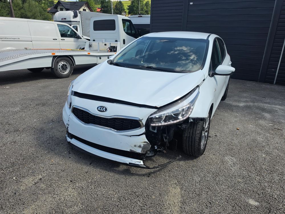 Kia Ceed II (2012-) 1.0 T-GDI ISG Platinum Edition 2015