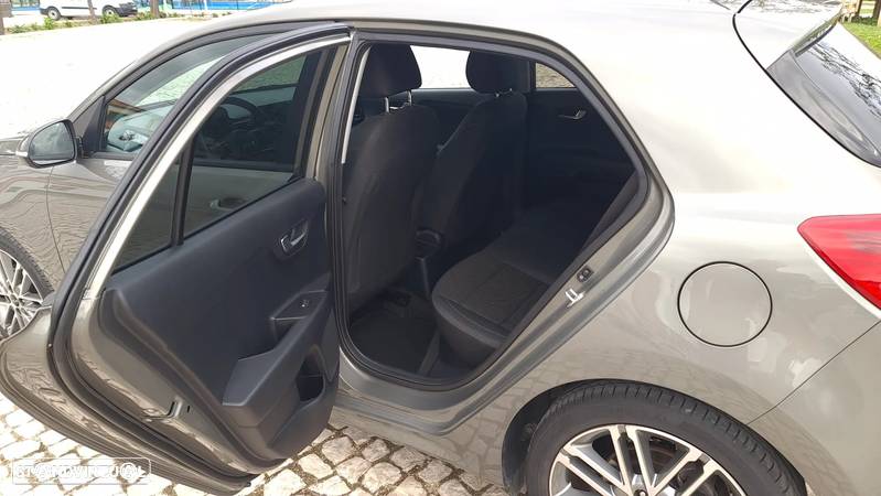 Kia Rio 1.0 T-GDI Drive JLL17 - 10