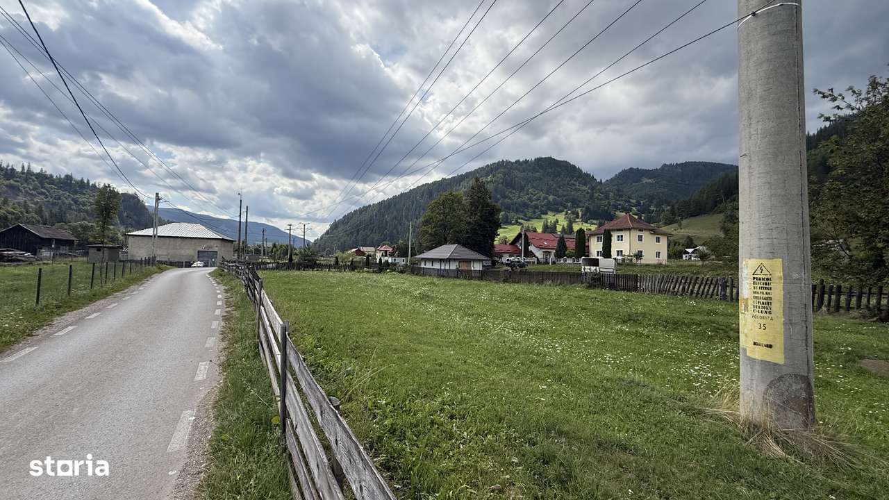 Teren intravilan cu deschidere mare la drum - Imagine principală: 3/7