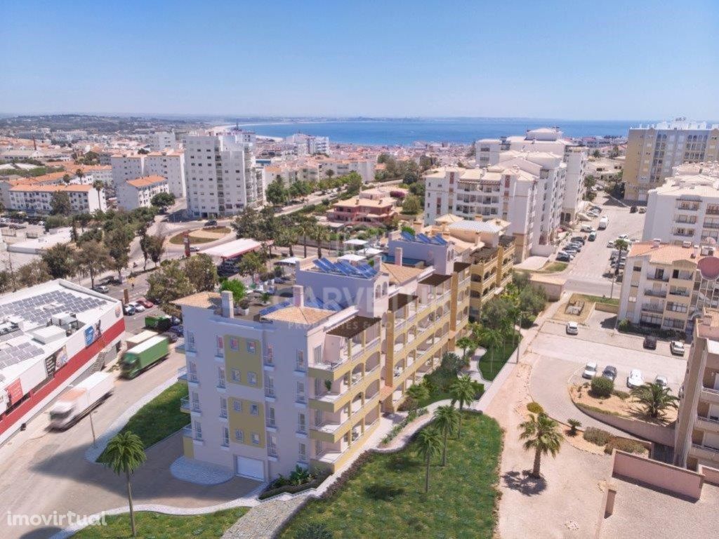 Algarve, Lagos, Apartamento T3 novo com acabamentos de luxo.