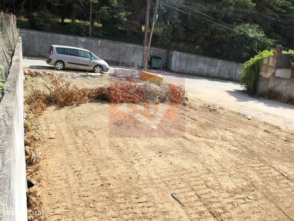 Terreno urbano no Bairro dos Pedrogãos em Caneças-11