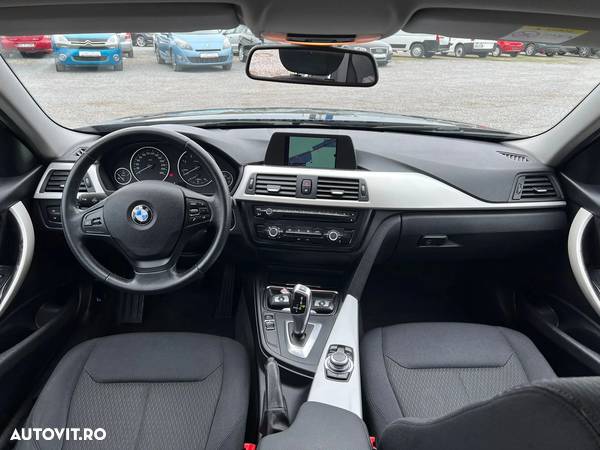 BMW Seria 3 320d Touring xDrive Aut. - 7