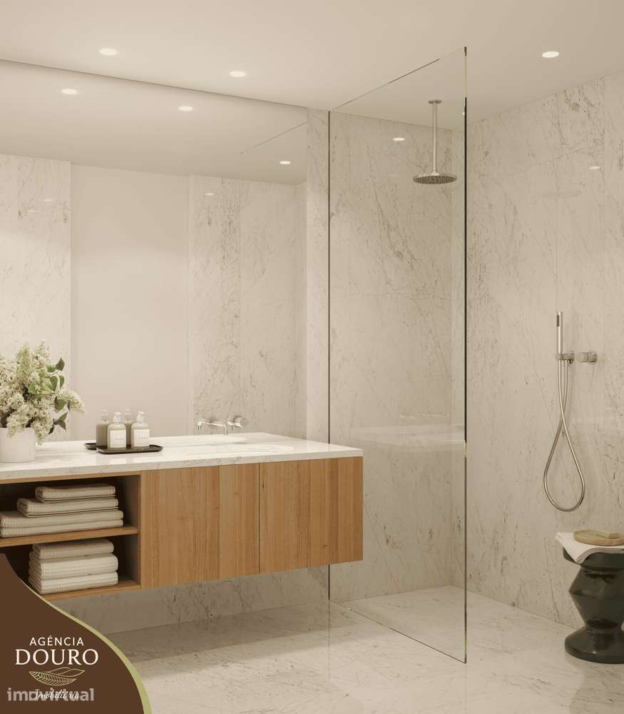 Apartamento T3 com amplo terraço a Av. da Boavista - Grande imagem: 4/13