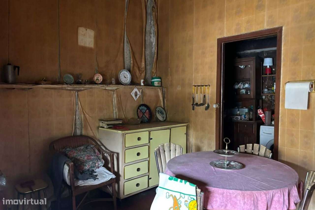 Moradia para Restaurar T10 ou mais, Viseu, Tondela, São Miguel do Oute - Grande imagem: 2/28