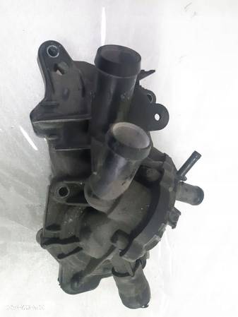 Pompa wody AUDI 04E121600BD - 2