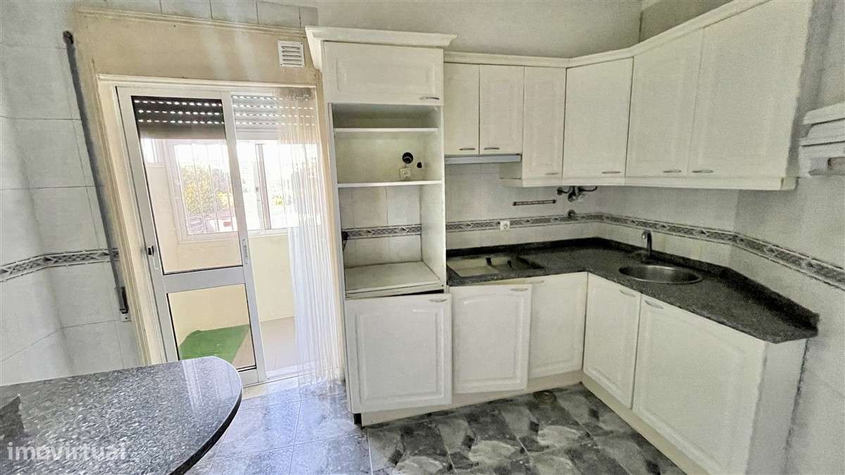 T3 duplex-Centro-Póvoa de Varzim-Aparcamento - Grande imagem: 3/11