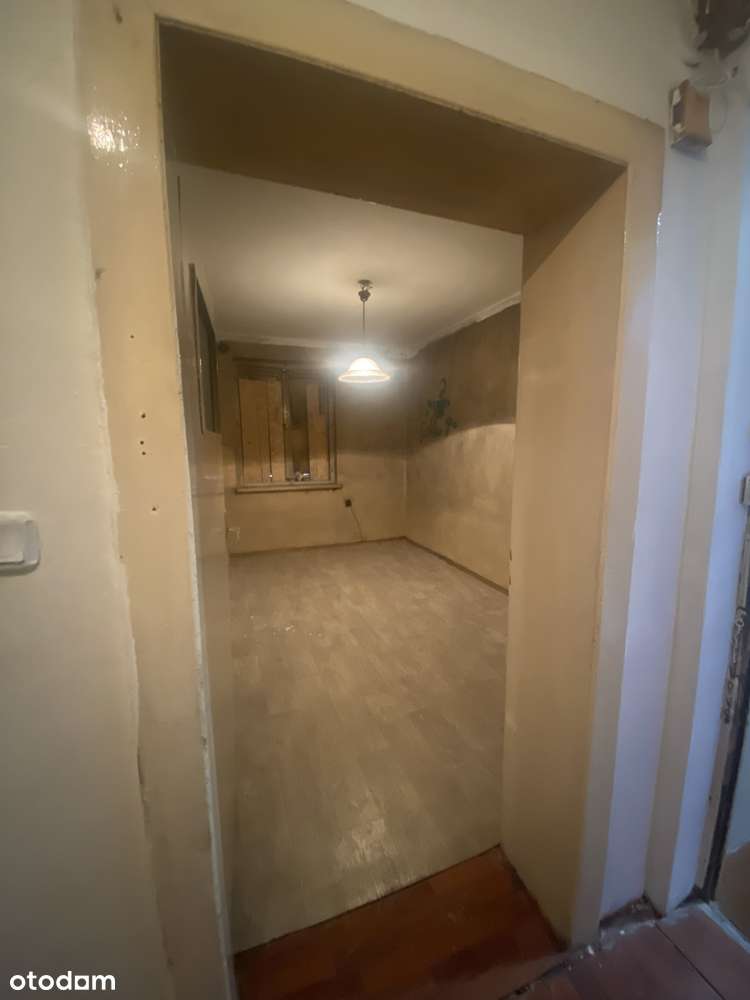 Mieszkanie z potencjałem do kapitalnego remontu - świetna lokalizacja! - Pełny obrazek: 4/6