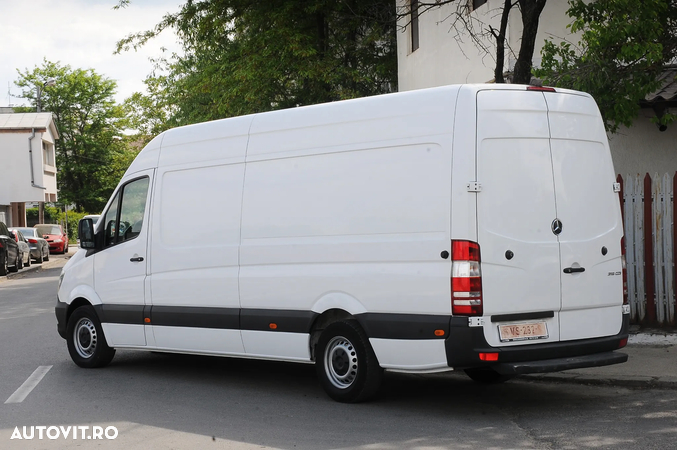 Mercedes-Benz Sprinter - 3