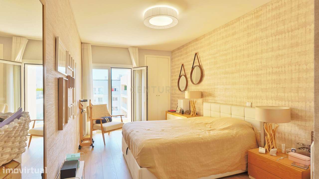 Apartamento T3 com suite e lugar de parqueamento e Box fechada- Quinta-13