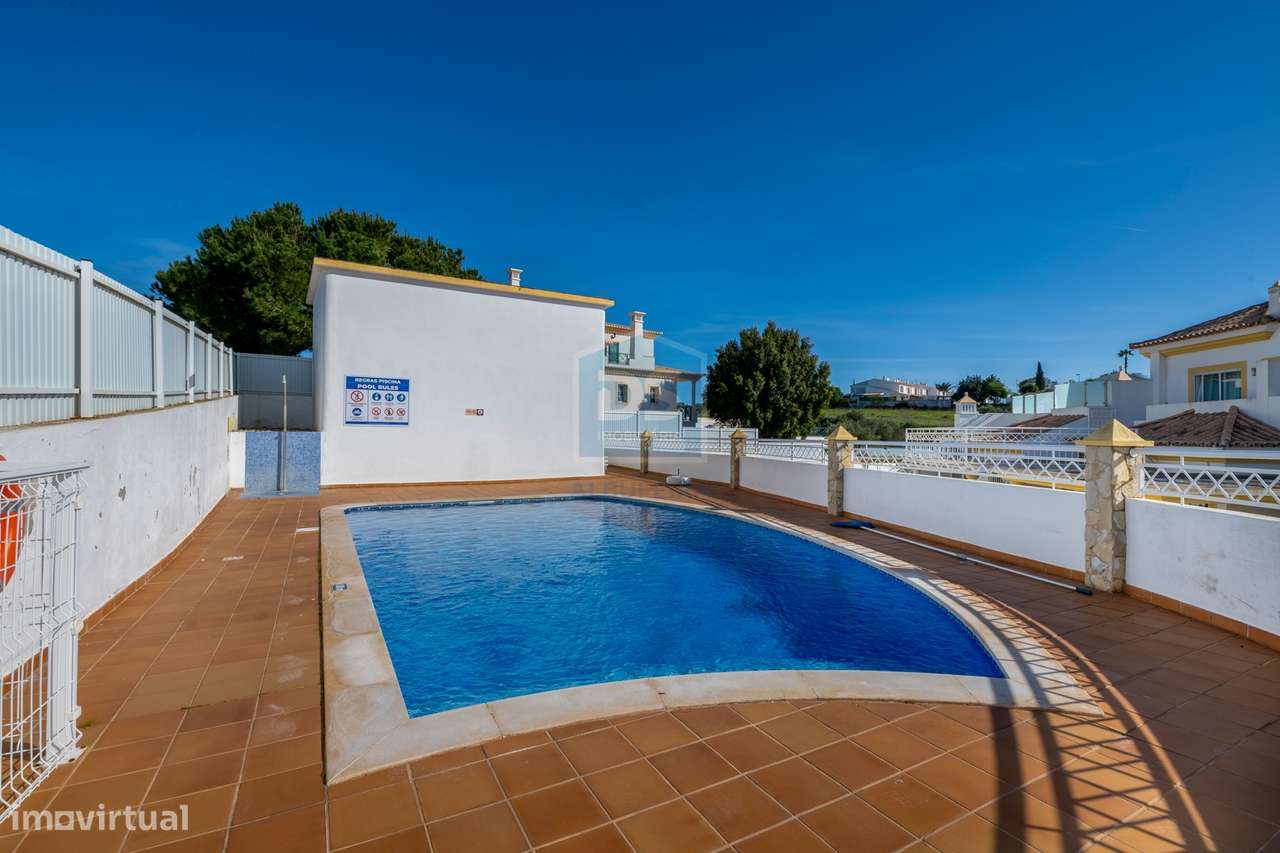 Moradia em Banda T2+2 Venda em Albufeira e Olhos de Água,Albufeira-40