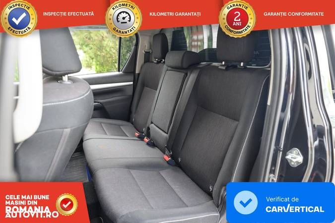 Toyota Hilux 4x4 Double Cab A/T Invincible - 24