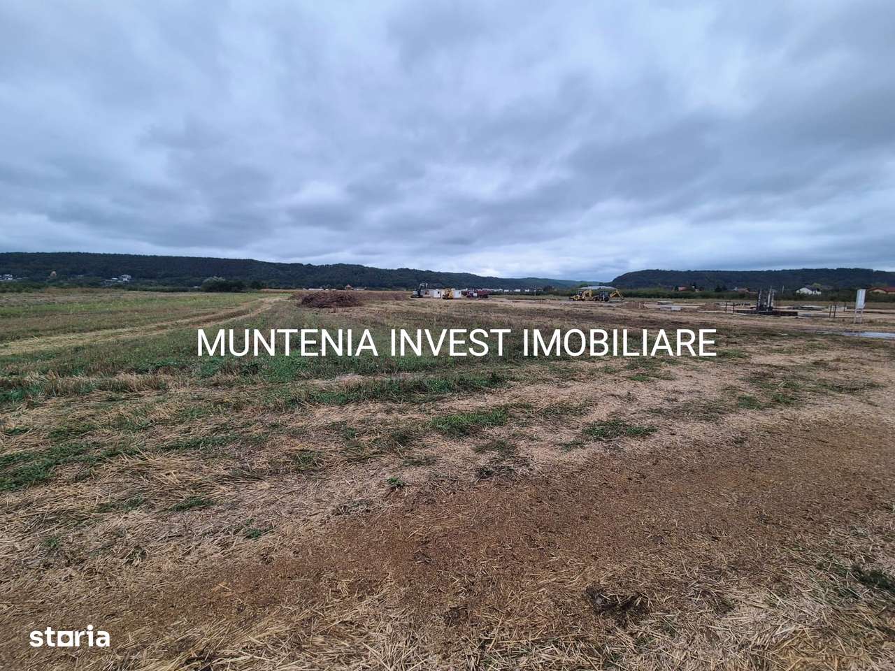 Teren intravilan  57000mp. posibilitate parcelare, Zona Mărăcineni-2