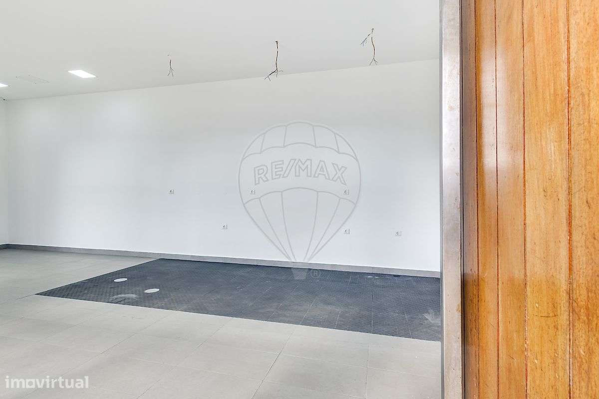 Loja  para arrendamento - Grande imagem: 2/13