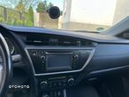 Toyota Auris 2.0 D-4D Touring Sports Executive - 14
