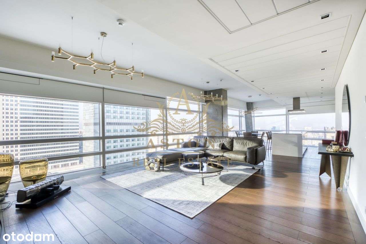 Spektakularny narożny apartament z widokiem na Pki-1
