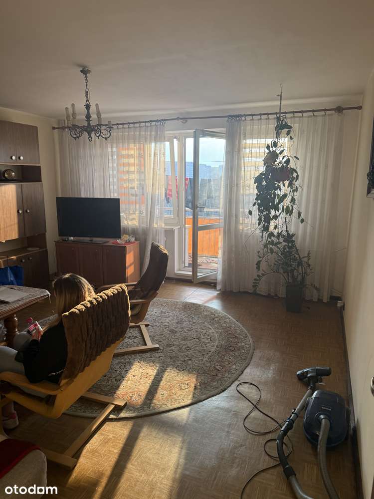 4 pokoje do remontu super cena i lokalizacja przy pętli PST