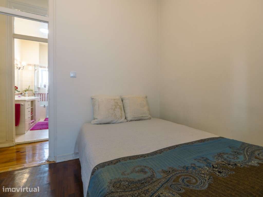 Apartamento T4 Duplex na Parede-21