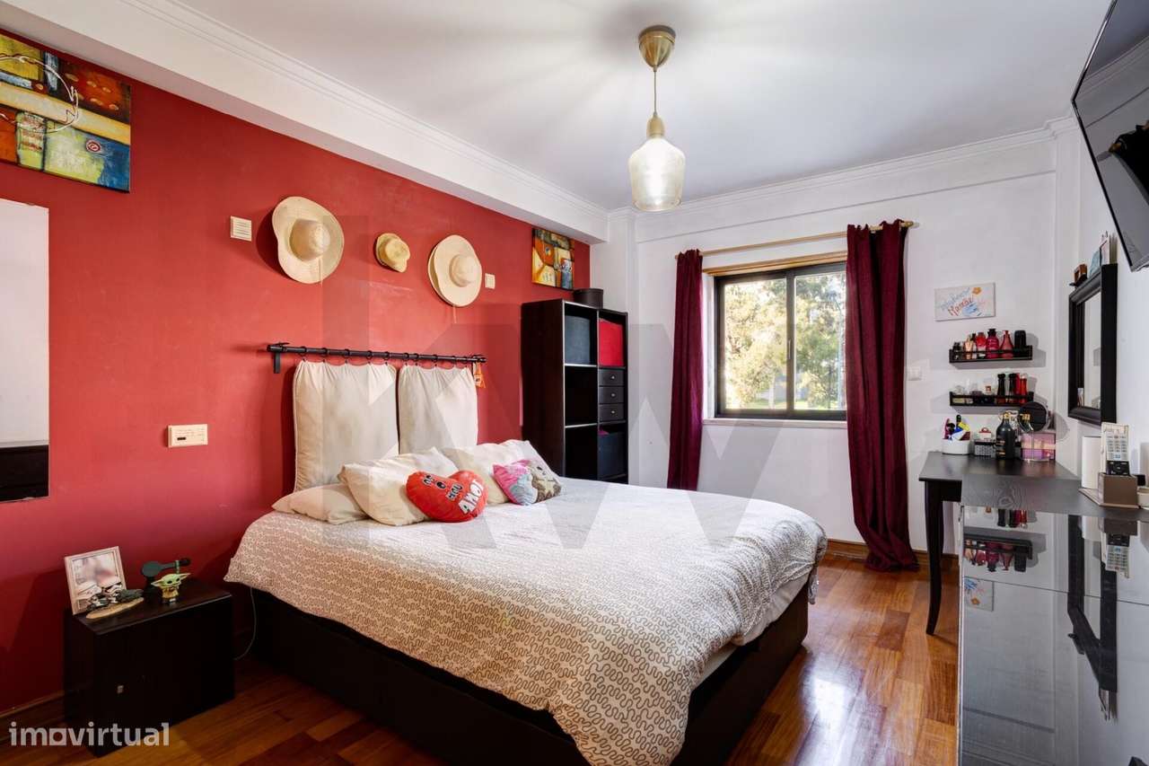 Apartamento T2 em Odivelas com Terraço-16