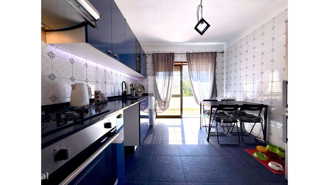 Apartamento T-2 c/ Garagem Buarcos-4