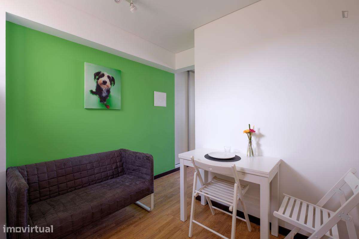 Apartamento com 1 quartos - localizado em  Coimbra - Grande imagem: 2/8