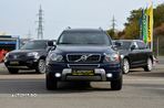 Volvo XC 90 D5 AWD Geartronic Momentum - 9