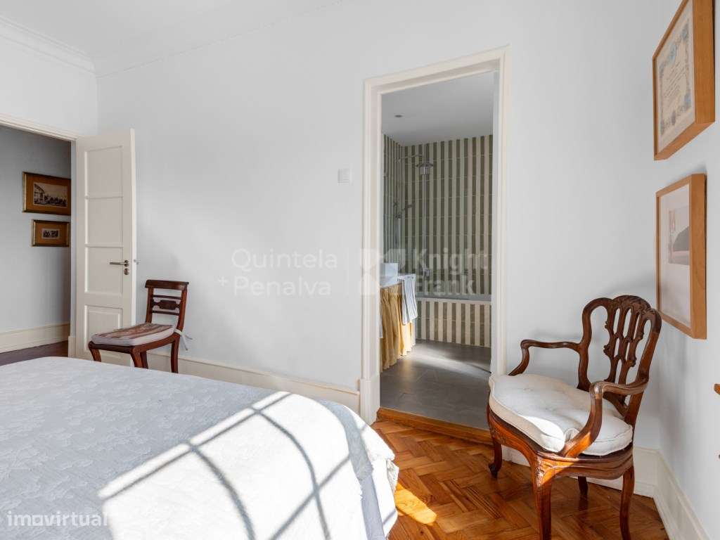 Apartamento T3 totalmente renovado, localizado em Belém-11