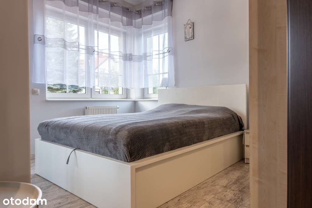 Funkcjonalny dom z garażem i ogrodem!-4