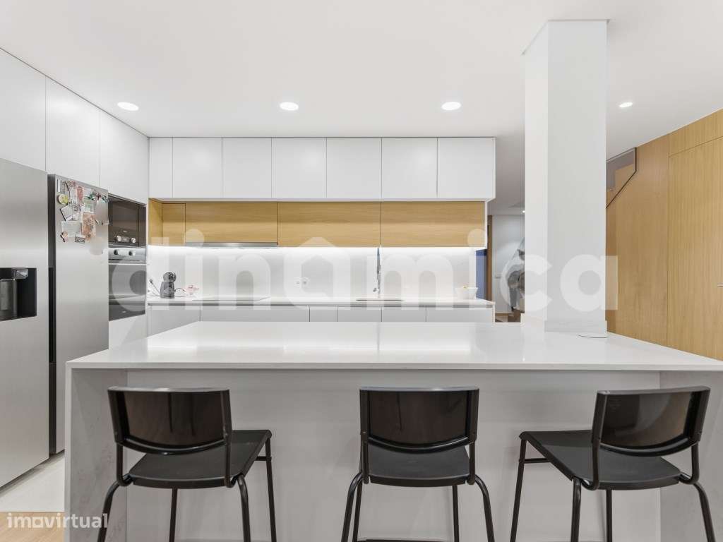 Moradia em Banda Moderna em Antas e Abade de Vermoim - Vila Nova de... - Grande imagem: 4/27