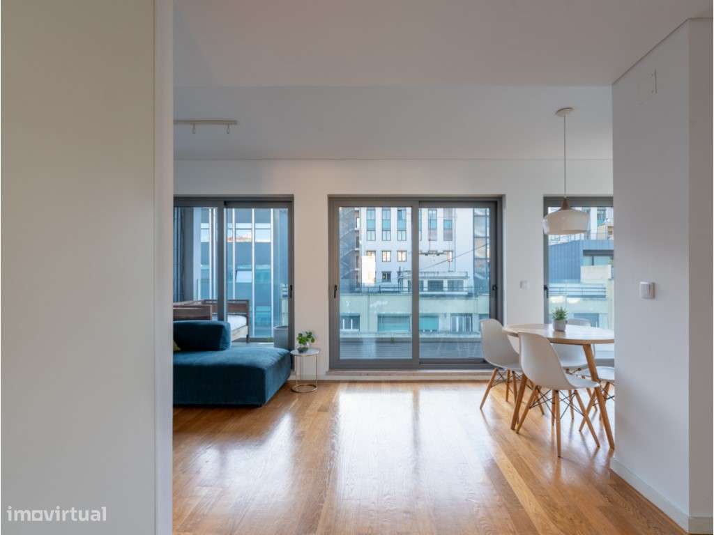 Apartamento T2 com rooftop e terraço junto à Avenida da Liberdade - Grande imagem: 4/25