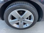 Volkswagen Passat Variant 2.0 TDI BlueMotion Technology DPF Highline - 9