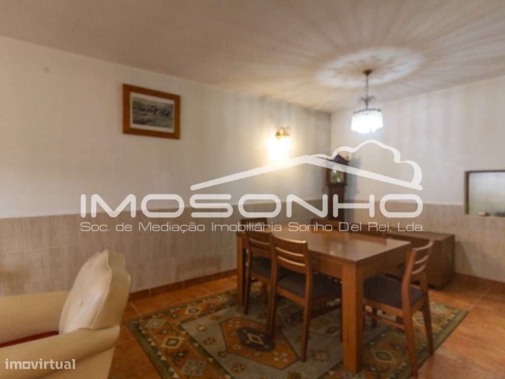 Moradia mobilada, terrea, com pátio e sótão - Grande imagem: 5/22