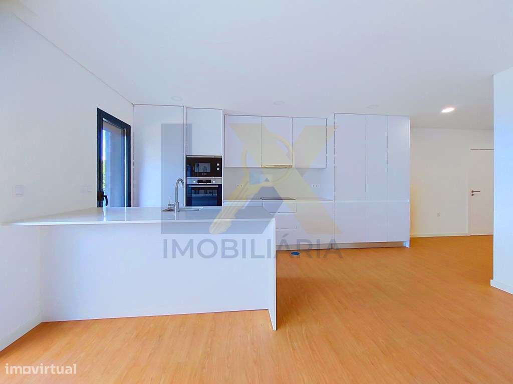 Apartamento T2 Duplex novo, com 2 suítes, terraço e 2 lugares de ga...-7