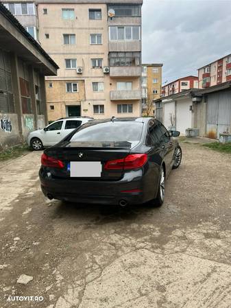 BMW Seria 5 520d xDrive AT - 5