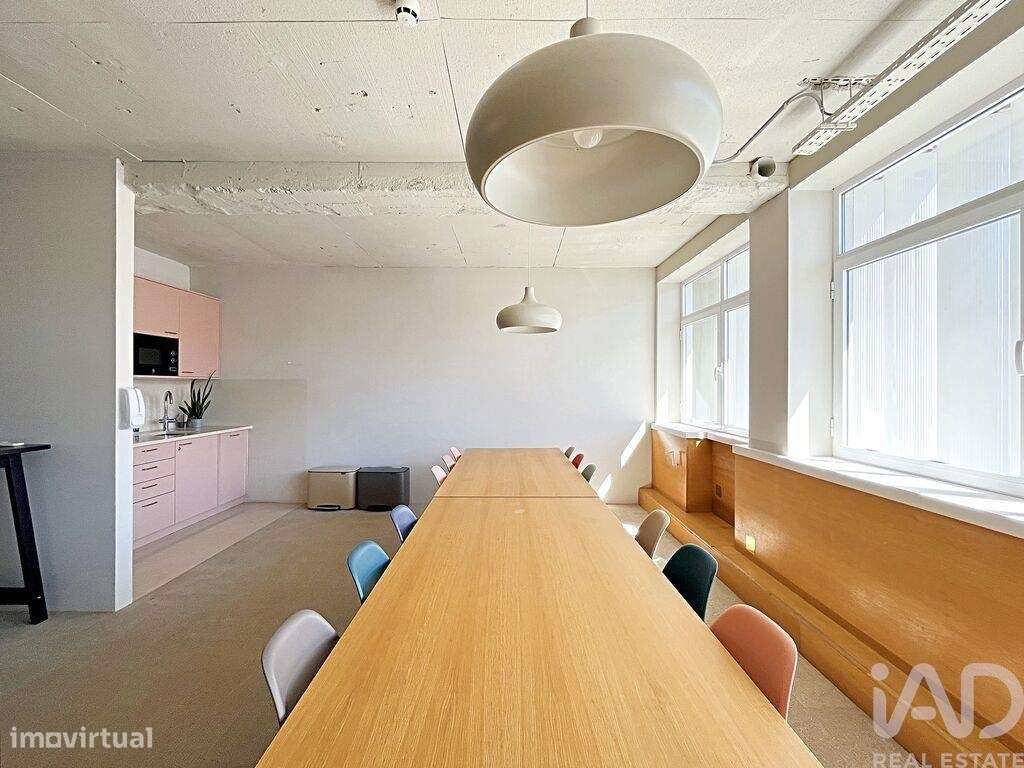 Loja / Estabelecimento Comercial T5 em Arroios de 250,00 m2 - Grande imagem: 2/18