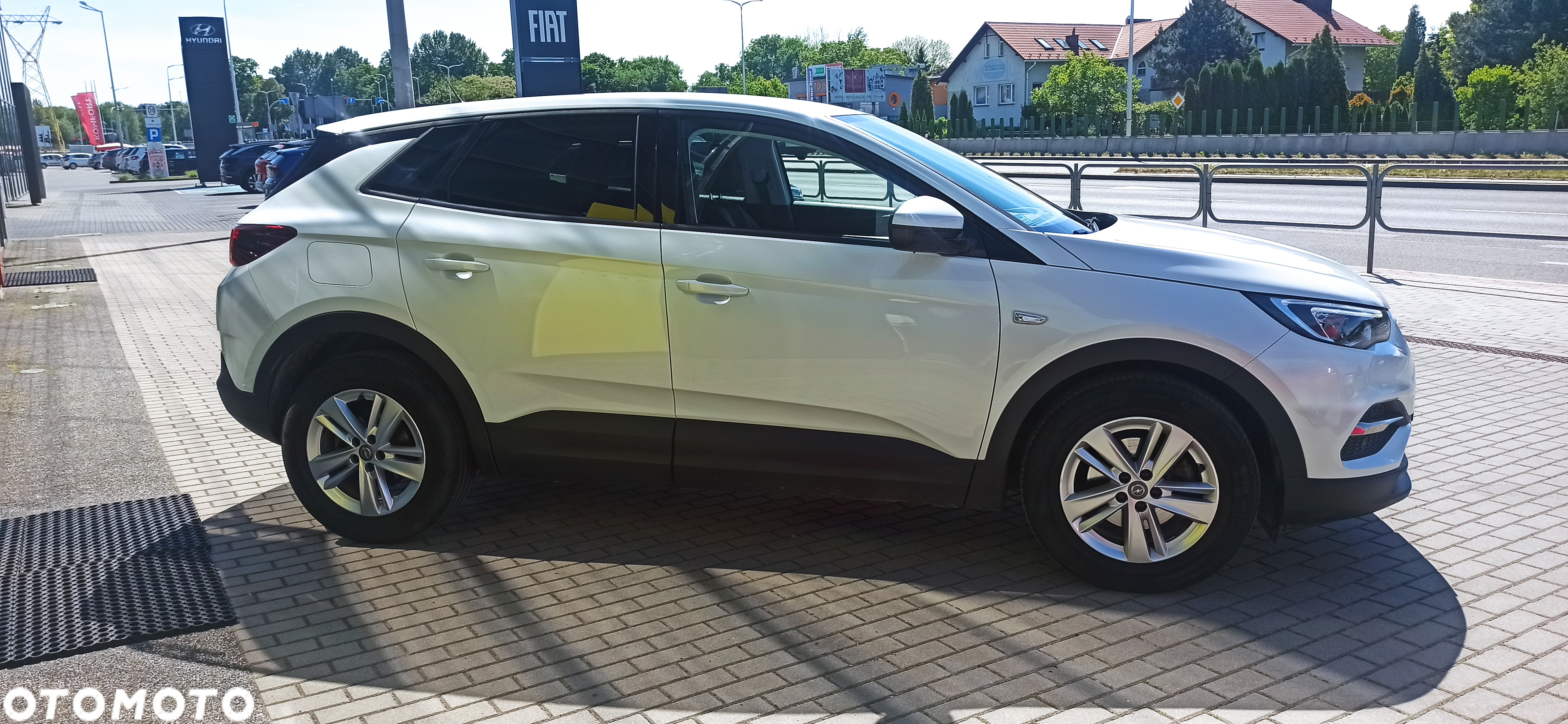 Opel Grandland X 1.2 T Enjoy S&S - 9