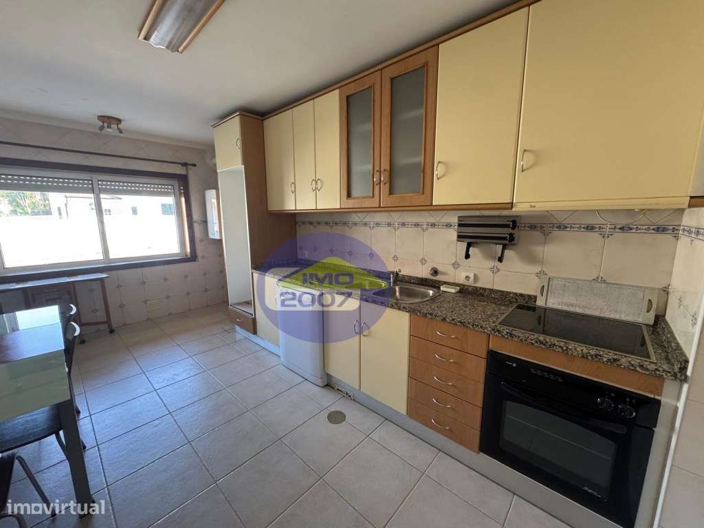 Apartamento T3 com terraço em Paços de Brandão-7