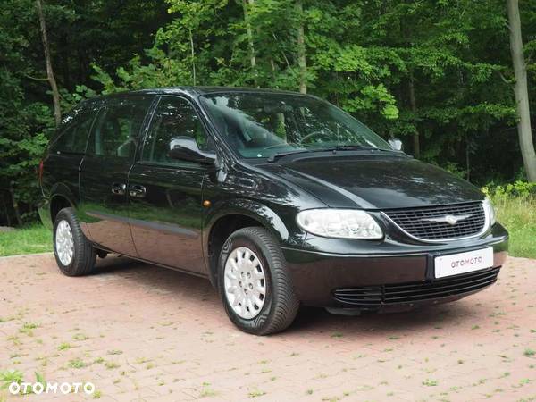 Chrysler Grand Voyager 3.3 LX - 11