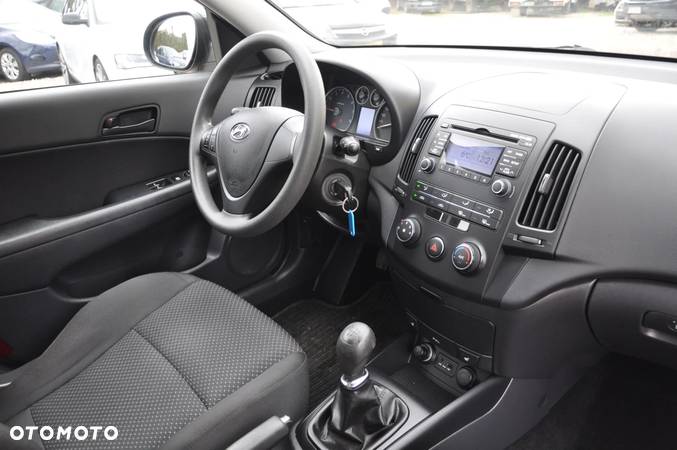 Hyundai I30 1.4 blue Classic - 24