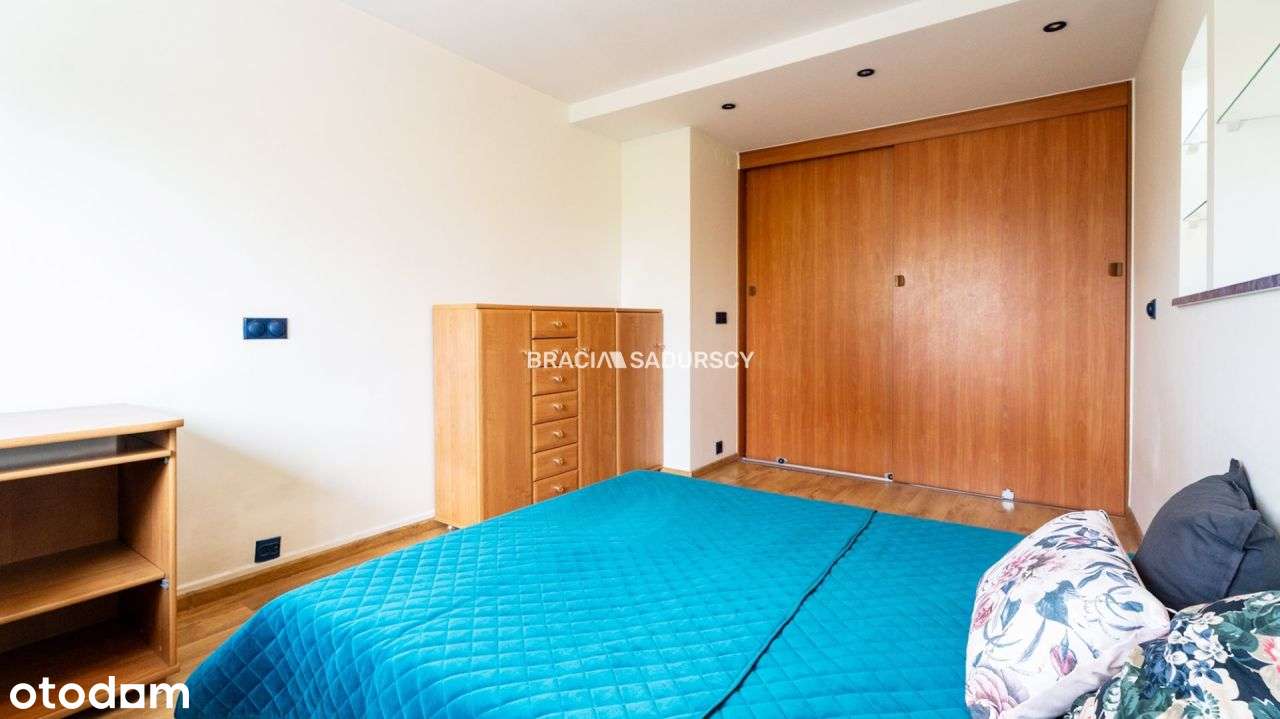 3-pokojowe mieszkanie z loggią- Zawodzie-14