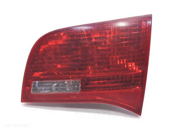 LAMPA PRAWA TYLNA TYŁ KLAPY AUDI A6 C6 ALLROAD 4F9945094B 89037748 - 1