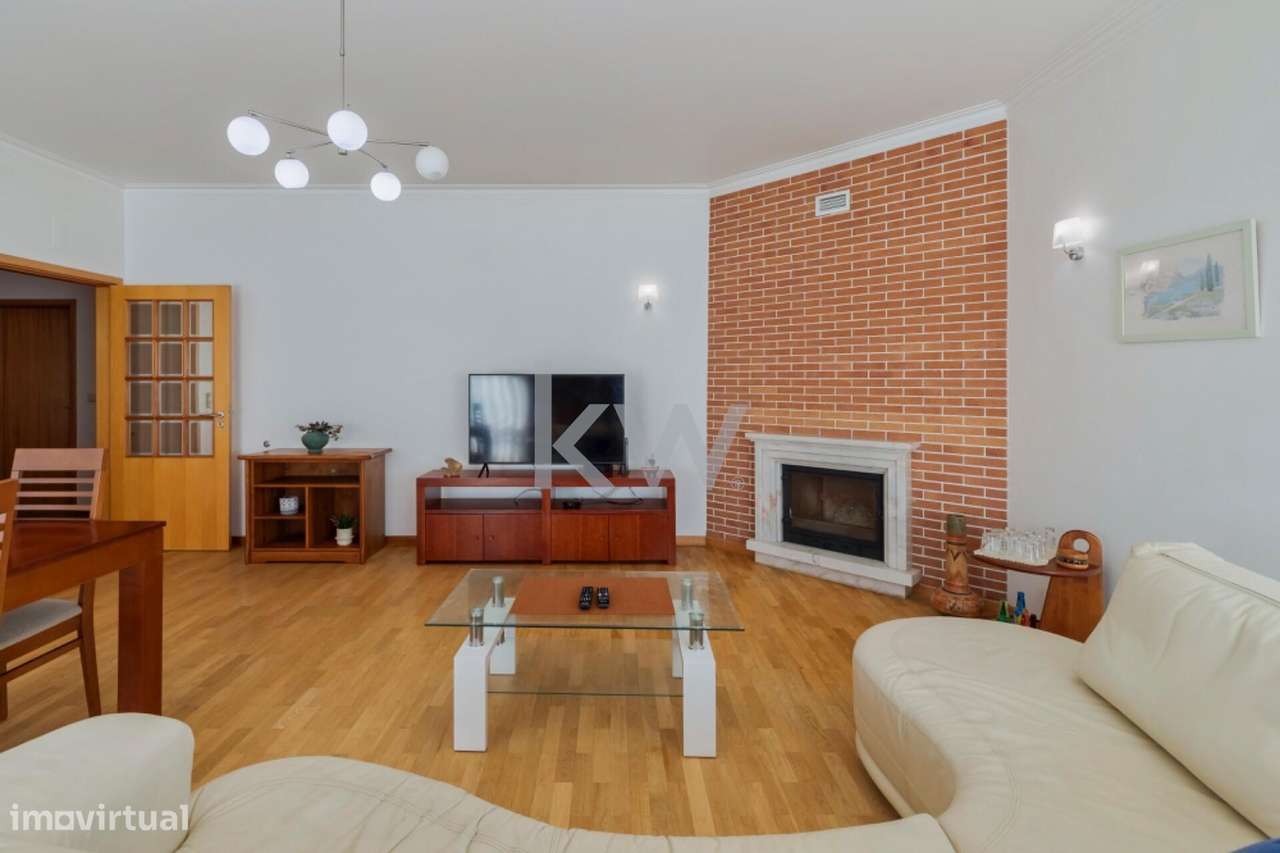 Fantástico Apartamento T3, com arrecadação e 3 lugares de parqueamento - Grande imagem: 5/23